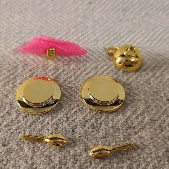 Vintage 1990s Barbie dishes - Picture 3 of 3